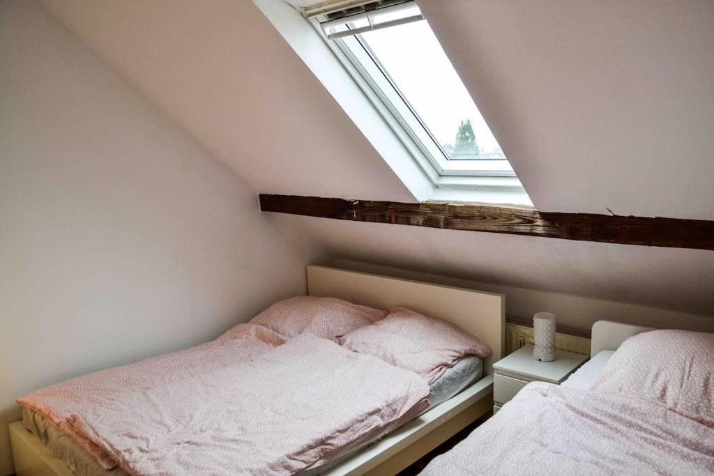 Schoene Dachgeschosswohnung Nahe Koeln מראה חיצוני תמונה